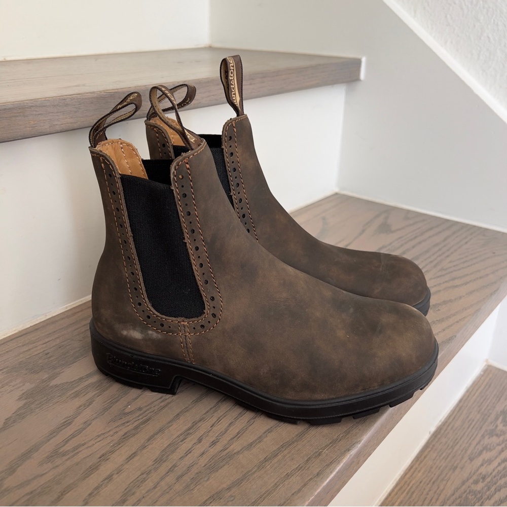NWOB Blundstone Women’s Originals #1351 High Top Boots in Rustic Brown - Picture 3 of 7